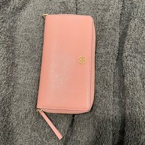 Tory Burch continental wallet